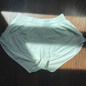 Lululemon Hotty Hots